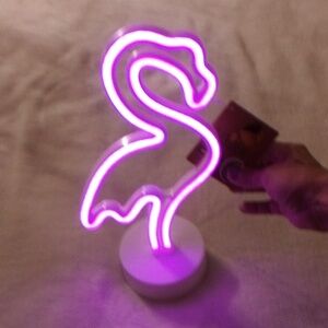 BRAND NEW GARDEN LIGHT UP PINK FLAMINGO